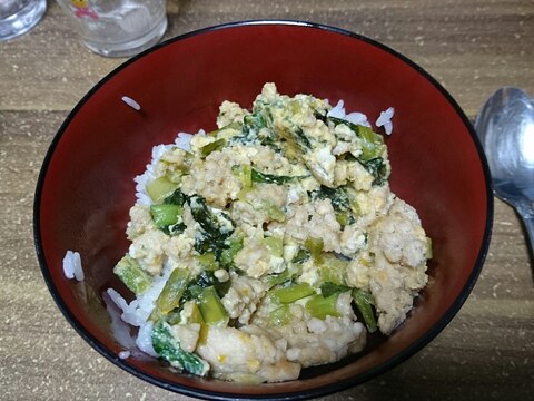 三色丼になりたかった卵とじ丼